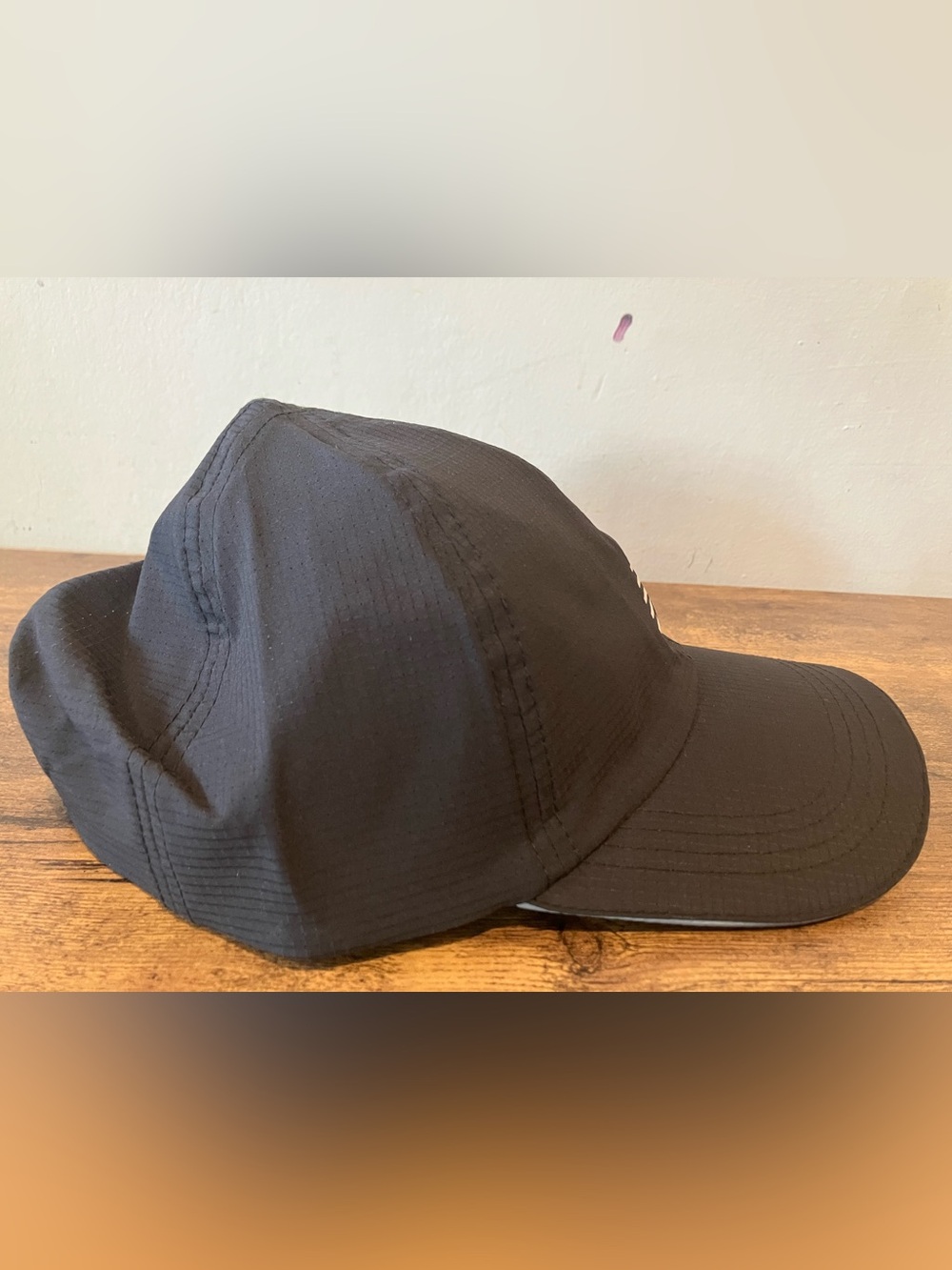 New balance hat - Picture 4 of 6